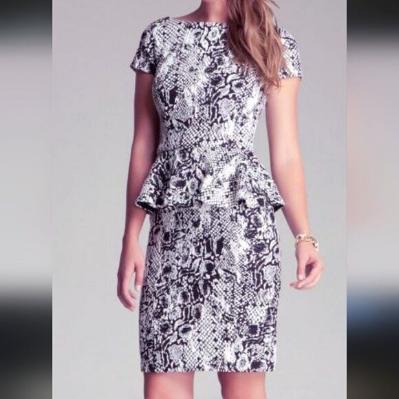 Bebe Womens Size XS Black White Peplum Dress Cap Sleeves Bodycon Fit - Picture 1 of 8